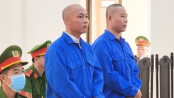 Phạt tù 2 tài xế xe khách và ô tô tải rượt đuổi nhau trên cao tốc TP.HCM - Trung Lương