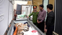 Mua bán 2 con hổ gần 2 tỉ đồng để nấu cao, 2 người bị bắt