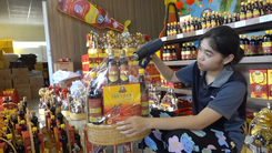 Nước mắm Phú Quốc lên giỏ quà Tết, hút khách mua