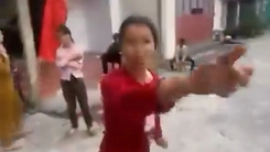 Công an vào cuộc vụ tranh cãi thu tiền đỗ xe 100.000 đồng trước cổng chùa Gôi