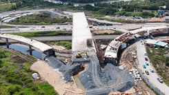 Yêu cầu báo kết quả xử lý vụ dỡ tường chắn nhánh cầu ở vành đai 3 thi công lại trước 12-3