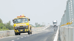 Tạm dừng khai thác cao tốc Hậu Giang - Cà Mau để hoàn thiện công trình