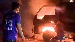 Xe tải bốc cháy dữ dội khi vừa giao sầu riêng tại Đồng Tháp