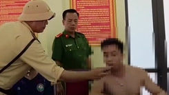 Truy đuổi xe tải 'thông chốt' qua nhiều tuyến đường, phát hiện tài xế vi phạm nhiều lỗi