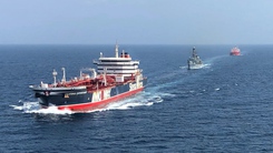 Quân đội Mỹ phong tỏa tất cả các cảng vùng Vịnh của Iran, kiểm soát tàu thuyền ra vào