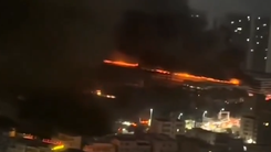 Bãi đỗ xe thử nghiệm của BYD ở Trung Quốc cháy dữ dội