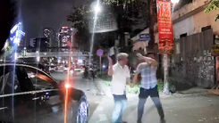 Tạm giữ tài xế xe Mercedes hành hung tài xế ô tô khác vì cho rằng 'đi láo' ở Hà Nội