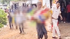 Người đàn ông mang hài cốt của chị gái đến ngân hàng để rút tiền vì không có giấy chứng tử