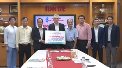 Hơn 1 tỉ đồng học bổng 'Hồ Đắc Cung' cho học sinh, sinh viên vượt khó