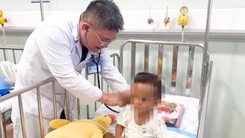 Hà Nội: Khởi tố mẹ và người tình trong vụ bé gái 4 tuổi bị bạo hành đến tử vong — image 6