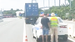 Xử phạt nhiều trường hợp dừng, đỗ xe trái quy định trên cao tốc Trung Lương - Mỹ Thuận - Cần Thơ