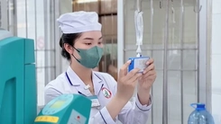 Máy đếm giọt dịch truyền do nhóm y bác sĩ Cà Mau sáng chế hoạt động ra sao?