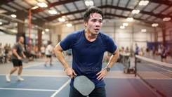 Đang khỏe mạnh vẫn có thể ngừng tim khi chơi pickleball, bác sĩ cảnh báo điều gì?