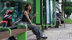 Cô gái 23 tuổi nói lý do chọn metro, xe buýt, xe đạp đi lại vui chơi ở trung tâm TP.HCM dịp lễ 2-9