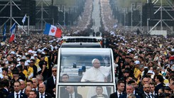 Biển người đổ về Paris dự thánh lễ ngoài trời của Giáo hoàng Leo XIV