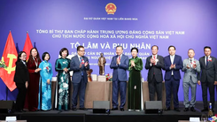 Tổng Bí thư, Chủ tịch nước Tô Lâm gặp gỡ cán bộ nhân viên Đại sứ quán và cộng đồng người Việt tại Liên bang Nga