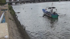Tìm thanh niên nhảy cầu mất tích phát hiện thi thể nữ