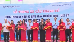 Thông xe cầu Thành Cổ qua sông Thạch Hãn