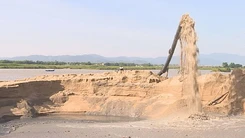 Siết chặt hoạt động khai thác cát trên sông Ba