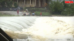 Phú Yên: Lũ lụt vẫn còn diễn biến phức tạp