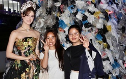 Khi rác 'nở hoa': Triển lãm nghệ thuật từ phế liệu hút sinh viên TP.HCM