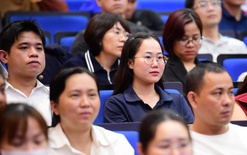Gần 400 hộ kinh doanh, tiểu thương dự hội thảo về thuế: Hỗ trợ hộ kinh doanh hiểu đúng, làm đúng