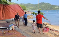 Đà Nẵng chấn chỉnh nạn chèo kéo khách, xả rác ở điểm du lịch