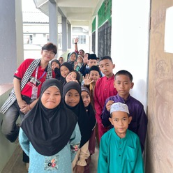 4 năm đi 7 quốc gia, chàng sinh viên Luật miệt mài quảng bá văn hóa Việt