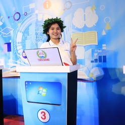 Cô MC đa tài Trường THPT Chu Văn An giành chiến thắng Đường đến vinh quang