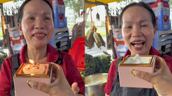 Mẹ cảm động rơi nước mắt khi nhận quà sinh nhật bất ngờ từ con gái