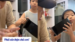 Con trai bắt bài mẹ giả vờ bị phỏng siêu hài hước