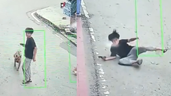 Thanh niên ngã dập mông vì hai 'quái xế'