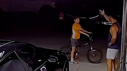 Con trai 'thao túng tâm lý' bố khi bị la mắng đi chơi về muộn