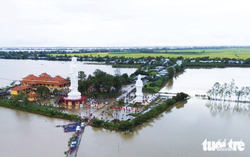 Tourists try new flood-season experiences in Vietnam’s Mekong Delta
