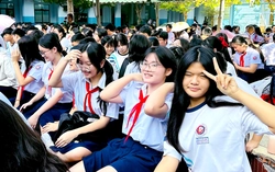 Parents, schools in Ho Chi Minh City show interest in Hanoi-style late pickup fees