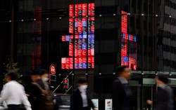 Japan expects growth to accelerate next year with fiscal stimulus