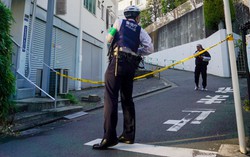 Woman stabbed in Tokyo; suspected attacker at large