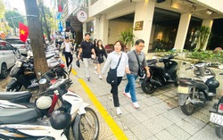 Vietnam’s biggest cities push to reclaim sidewalks, drawing praise, nostalgia, and skepticism