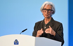 ECB President Lagarde plans to quit before Macron's term ends, FT reports