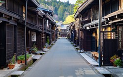 Japan to boost aid for town development using historical resources