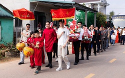Couples encouraged to honor fallen soldiers, plant trees on wedding day in Vietnam’s Quang Tri