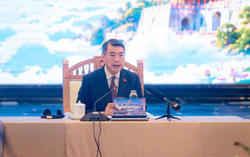 Toyota urges Vietnam to allow hybrid vehicles in future LEZs in Ho Chi Minh City