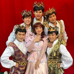 Podcast: Nghi vấn sân khấu tuồn vé chợ đen Ngày xửa ngày xưa, giám đốc Idecaf nói gì?