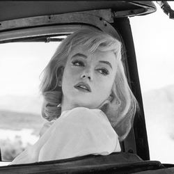 Podcast: Vì sao cảnh nude duy nhất của Marilyn Monroe bị chôn vùi suốt 57 năm?