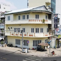 Nhiều nhà, đất công ở TP.HCM 'đắp chiếu' năm này qua tháng nọ, vì sao?