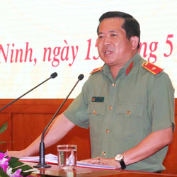 Thiếu tướng Đinh Văn Nơi giữ chức cục trưởng Cục An ninh chính trị nội bộ