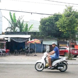 Lô đất 'vàng' hứa bán cho 3 người, tranh chấp hơn 10 năm với 5 bản án vẫn chưa ngã ngũ