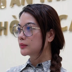 Công an TP.HCM đọc lệnh bắt diễn viên Trương Ngọc Ánh