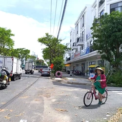 Lý do hàng chục hộ dân bỏ tiền tỉ mua shophouse nhưng phải sống 'chui' ở Đà Nẵng