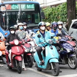 Có thể hoán cải xe máy chạy xăng sang điện như đề xuất của một doanh nghiệp?